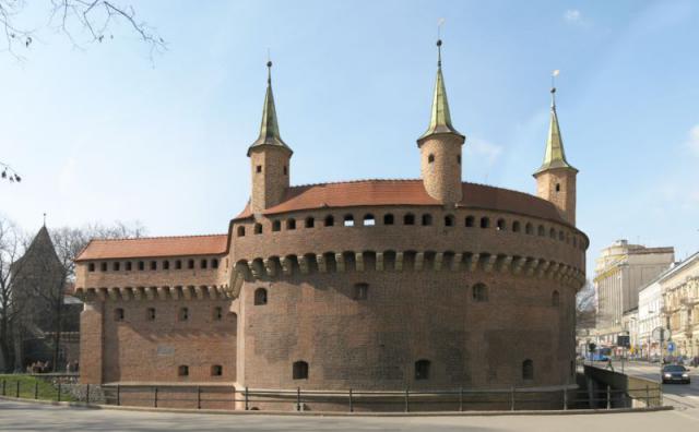 spod Wawelu na najwyższy punkt w Krakowie