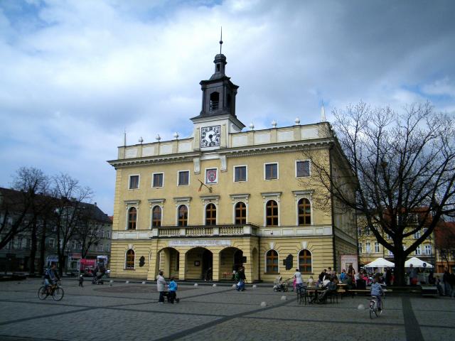 Ostrów-Piaski